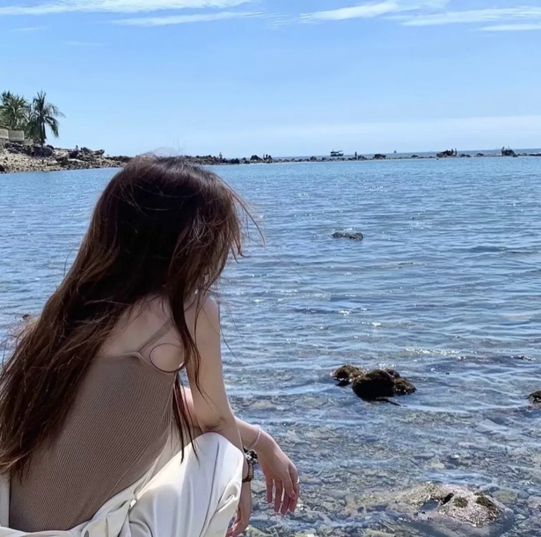 加美拉对深海怪兽吉古拉